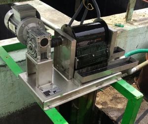 Portable Oil Skimmer