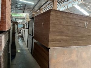 100% Marine Hardwood Plywood