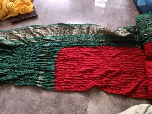 Vat neptol dyeing (red-green)