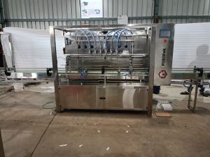 8 head liquid filling machine