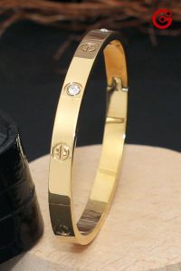 Designer Kada