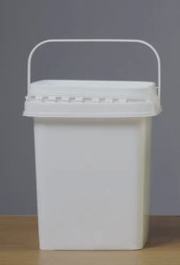 5 Liter Square Bucket