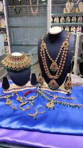 Golden Bridal Jewellery Set