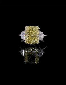 Cushion yellow Lab Grown Diamond Ring