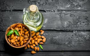 wood pressed almond oil