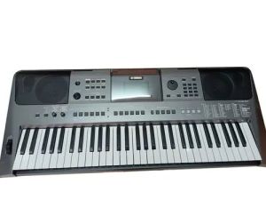 Yamaha Musical Keyboard