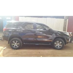 Fortuner OE Foot Step