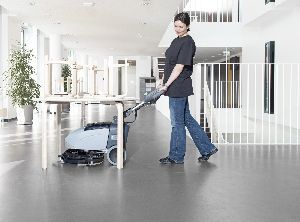 walk behind scrubber dryer