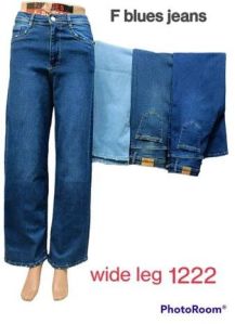 Women Straight Fit Wide Leg Jean