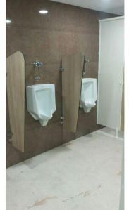 urinal partition