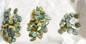 labradorite gemstones