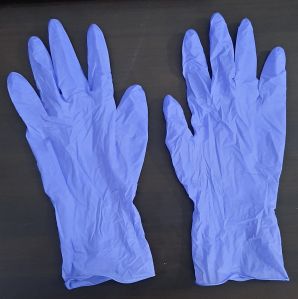 Non-Sterile Nitrile Examination Gloves