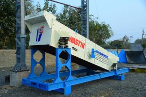 Vibrating Screen Machine