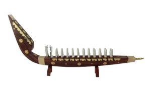 WOODEN SNAKE BOAT WITH MEN 24 INCH