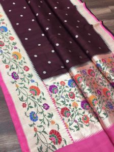 Pure Banarasi Handloom Maroon Color with Flower Saree