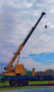 Rail crane wagon Mounted