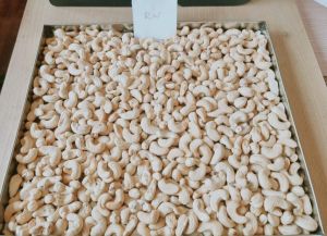 RW Cashew Nuts