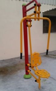 Single Chest Press