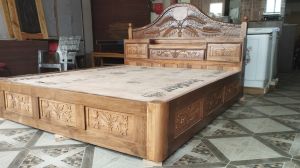 kashmiri craftsmanship handcarved walnut wood bed