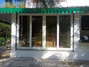 sliding folding door