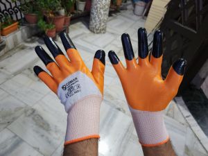 nitrile coated glove tiger coman
