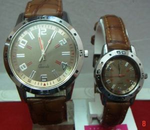 quartz analog watch