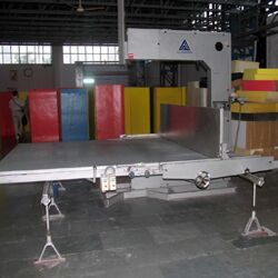 Vertical Cutting Machine