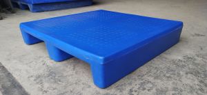 H – Series 2 Way Entry Non Reversible Plastic Pallets