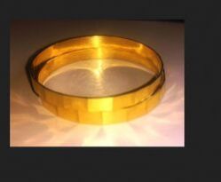 women Gold Bangle