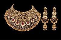 gold bridal jewelry