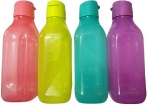 Tupperware Water Bottle Set