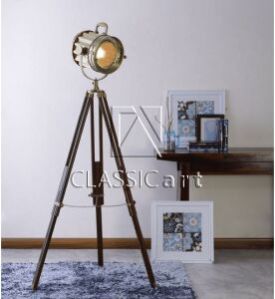 Studio-Tripod Floor Lamp