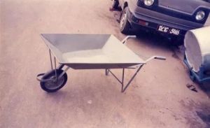 Single Wheel Barrow