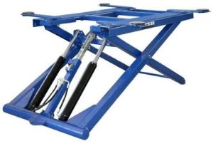 Car Washing Scissor Lift