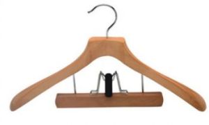 blouse hanger