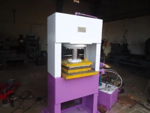 Rubber Moulding Press