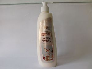 Honey Almond Moisturizing Body Lotion