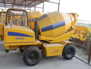 Self Loading Concrete Mixer