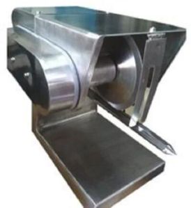 chicken cutting machine