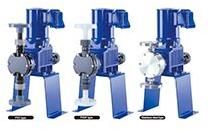 Compact diaphragm metering pumps