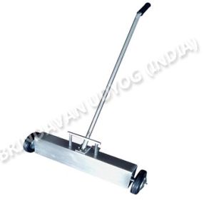 industrial permanent magnetic floor sweeper