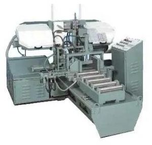 Automatic Bandsaw Machine