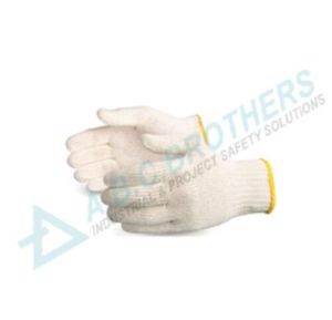 White Knitted Gloves