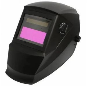 Auto darkening welding helmet