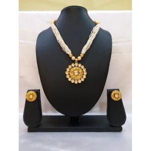 Trendy Pendant Set