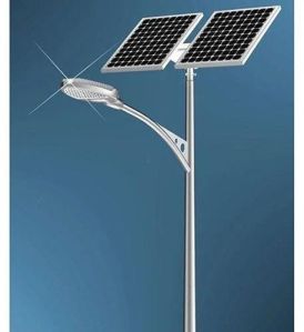 Double Solar Street Light