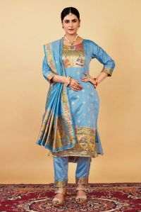 Ladies Banarasi Silk Paithani Suits
