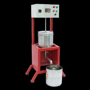 Commercial Curd Churner