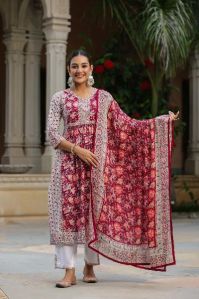 Women Wine Floral Printed A-line Kurta Set