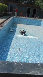 swimming pool maintenance service